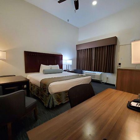 Brawley Best Western Plus Main Street Inn מראה חיצוני תמונה