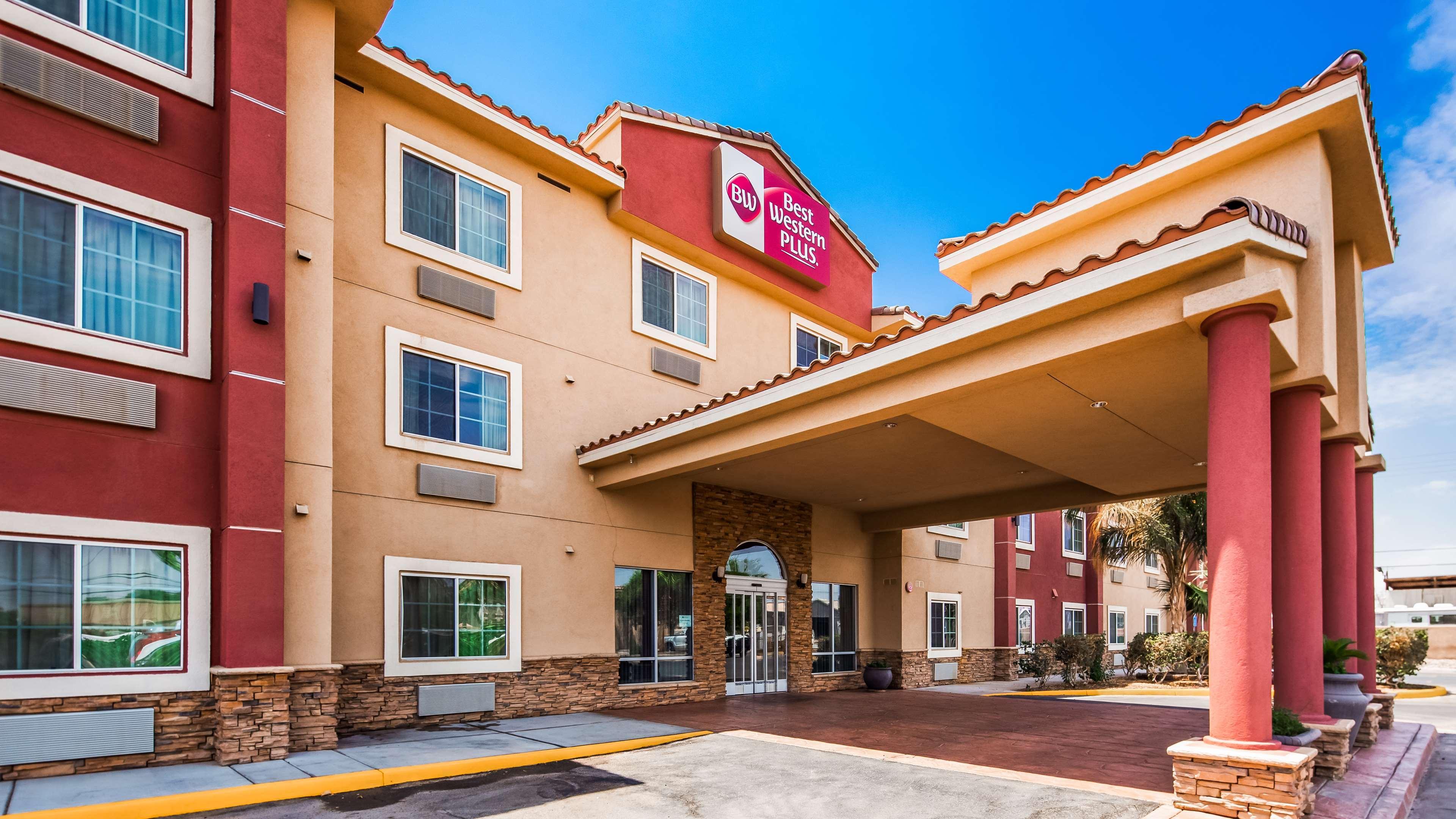 Brawley Best Western Plus Main Street Inn מראה חיצוני תמונה