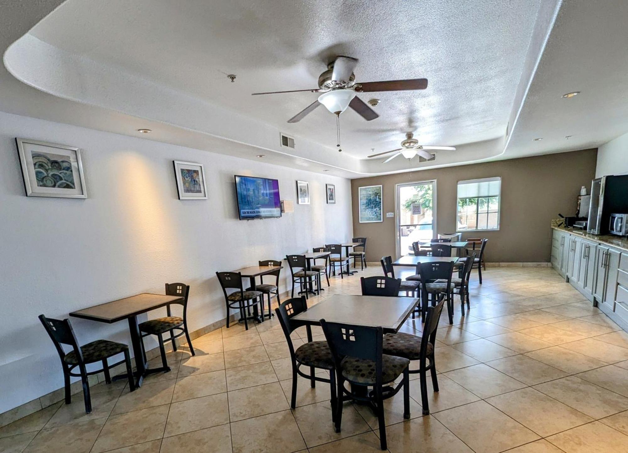 Brawley Best Western Plus Main Street Inn מראה חיצוני תמונה